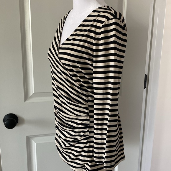 Banana Republic medium top crossover black tan v-neck Rouching - Picture 6 of 10